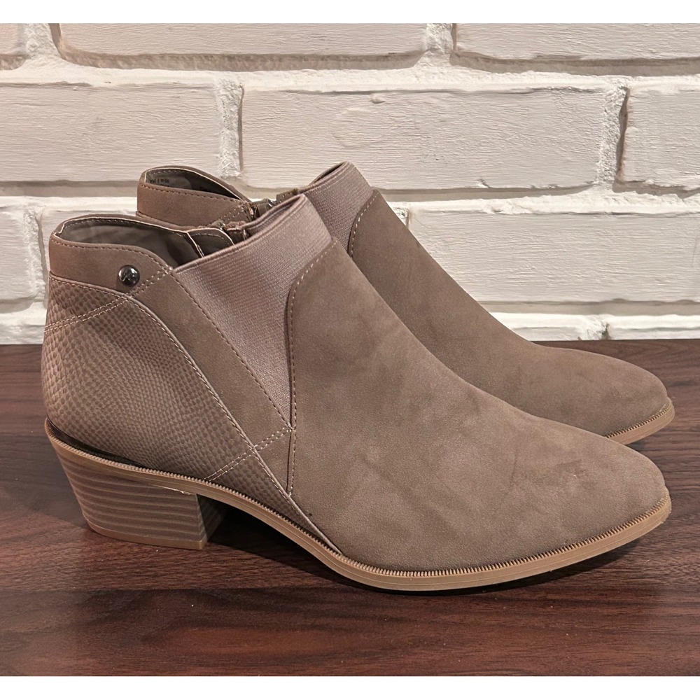 Simply Vera Vera Wang Taupe Suede Ankle Booties